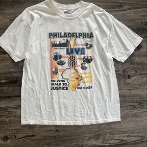 Gildan Men's White and Cream T-shirt